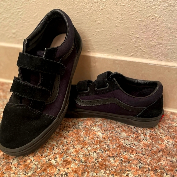 Vans Other - 6y Black suede Van velcro shoes.
